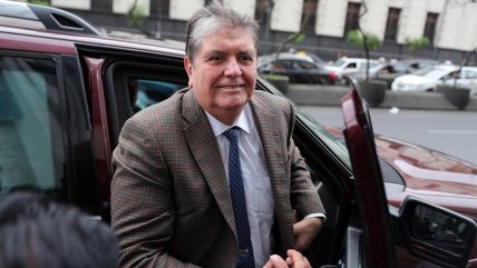 Alan García se pondrá a disposición de investigaciones en su contra