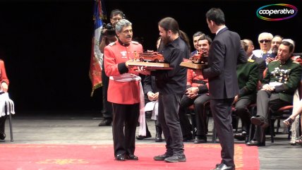   Bomberos de Santiago cumplió 155 años y premió a Cooperativa.cl 