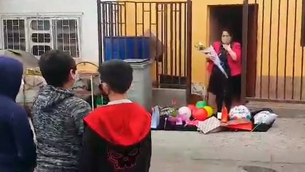   Estudiantes dieron emotiva sorpresa a profesora por su cumpleaños en Antofagasta 