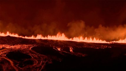   Erupción de volcán en Islandia deja sorprendentes imágenes 