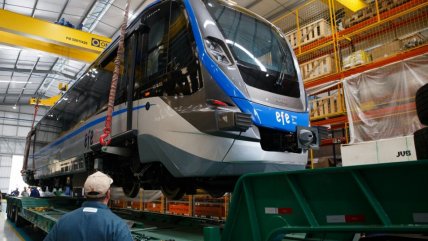   Nuevo buscarril para Talca-Constitución ya está camino a Chile 