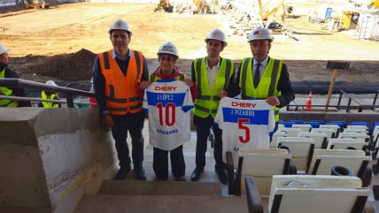   Ministros Jessica López y Jaime Pizarro visitaron las obras del nuevo estadio de la UC 