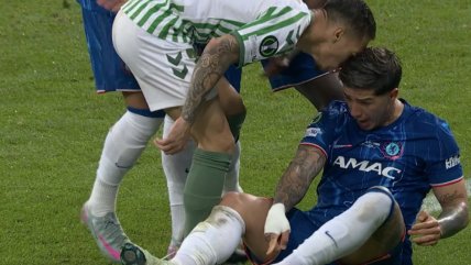   [VIDEO] Antony se ofuscó con Enzo Fernández y generó un tenso momento en la Conference 