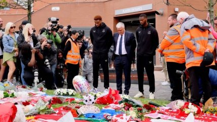   [VIDEO] El gesto de Everton, eterno rival de Liverpool, en memoria de Diogo Jota 