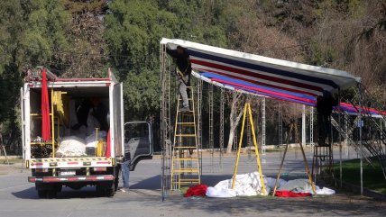   Fiestas Patrias: Autoridades revisan preparativos en las principales fondas de Santiago 