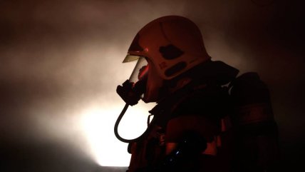   Un funcionario herido en incendio en oficinas municipales de Cerro Navia 