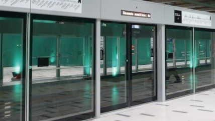   Metro de Santiago instalará puertas de andén en la Línea 1 en diciembre 