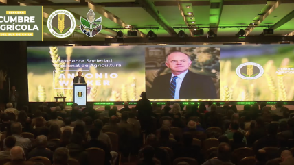   Propuesta para formalizar migrantes irregulares marcó la Tercera Cumbre Agrícola del Sur 