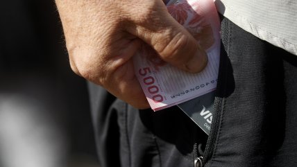   Imacec de agosto anotó débil alza por caída de la minería 