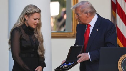   Trump entregó de forma póstuma la Medalla de la Libertad a Charlie Kirk 