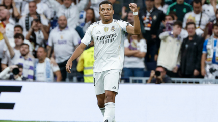   Kylian Mbappé lideró la victoria de Real Madrid ante Barcelona en el Estadio 