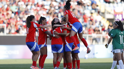   La Roja goleó a Bolivia y consiguió su primera victoria en la Liga de Naciones Femenina 