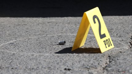   Persecución y disparos en Santiago: PDI frustró atropello en control y detuvo a dos sujetos 