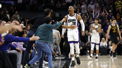   Russell Westbrook lideró el triunfo de los Kings ante Golden State 