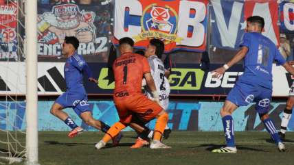   [VIDEO] La U lo dio vuelta ante Limache con gol de Javier Altamirano 
