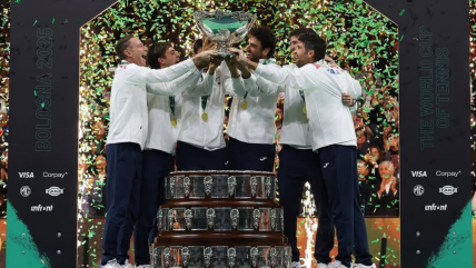   Italia se impuso ante España y ganó su tercera Copa Davis de forma consecutiva 