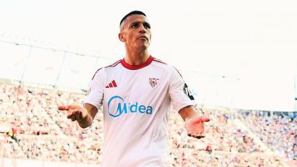  Levante goleó al Sevilla de Alexis Sánchez en la liga española  