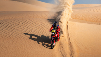   José Ignacio Cornejo retrocedió un puesto tras la séptima etapa del Dakar 