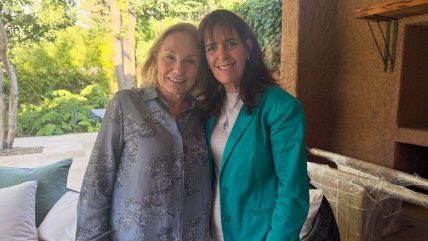   Pía Adriasola se reunió con exprimeras damas 