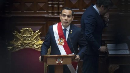   Perú: Jerí es investigado tras reunirse en secreto, de noche y encapuchado con empresario chino 