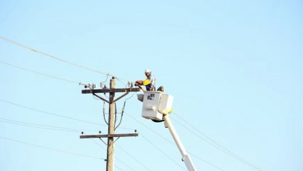   Falla en subestación eléctrica dejó a casi 500 mil usuarios sin luz en Buenos Aires 