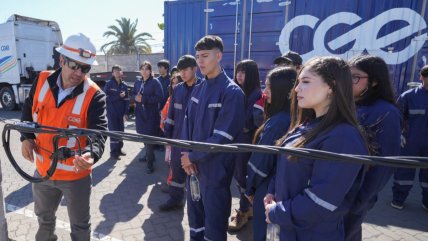   Programa Ilumina de CGE benefició a casi 1.500 personas en 2025 