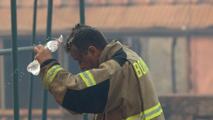   Incendio estructural en Cerro Polanco movilizó a ocho compañías de Bomberos 