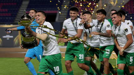   La Cámara homenajeó a Santiago Wanderers por su hazaña en la Copa Libertadores sub 20 