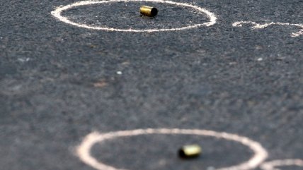   Delincuentes balearon a conductor para robarle su furgón en Cerro Navia 