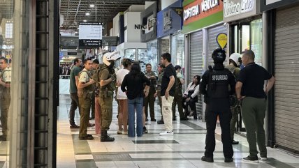   Violento asalto a joyería desató el pánico en el Mall Arauco Estación 