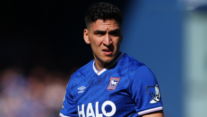   Marcelino Núñez ingresó como suplente y fue sustituido en el triunfo de Ipswich ante Norwich 