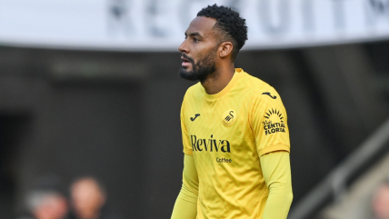   Lawrence Vigouroux mantuvo su portería a cero en la victoria de Swansea sobre Leicester City 