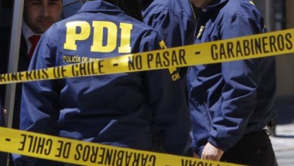  Violento turbazo afectó a familia en Santiago Centro  