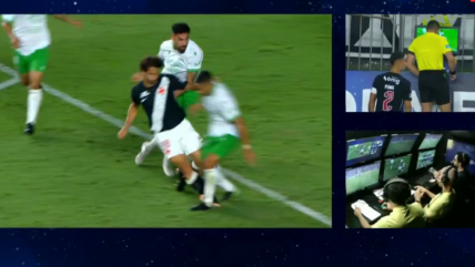   [VIDEO] Después lo expulsaron por otra falta: La polémica amarilla para Vasco ante Audax 