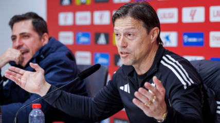   Almeyda disparó contra la dirigencia de Sevilla y denuncia una 