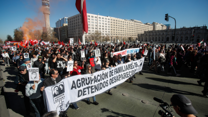  Romería a 53 años del golpe: Masiva marcha en recuerdo de las víctimas de la dictadura  