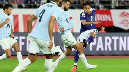   Uruguay cayó ante Japón en el estreno de Diego Forlán 