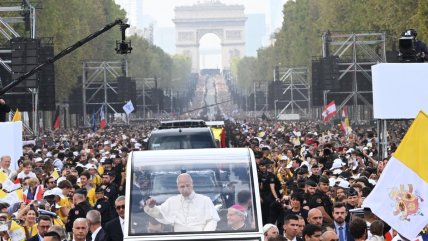   León XIV congregó a 700 mil personas en el corazón de París 