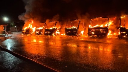   Incendio en garita de buses destruyó 14 vehículos en Villa Alemana 