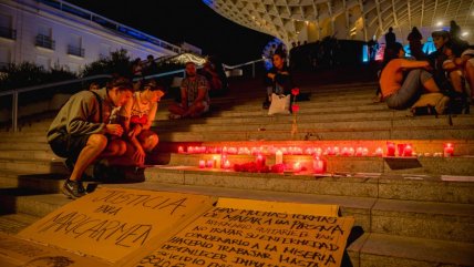   Manifestantes realizan velatones en España tras muerte de Maricarmen 