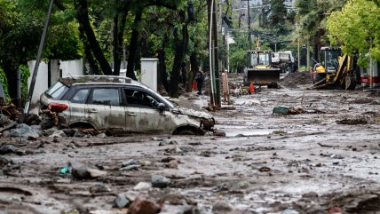   Incertidumbre y desazón en el complicado día después del aluvión en San Carlos de Apoquindo 